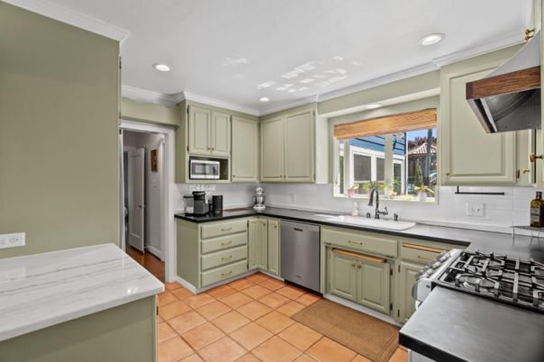 Interior, Kitchen, Recessed Lighting
