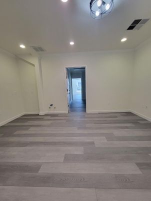 Empty room, Interior, Recessed Lighting, Wood Texture Flooring