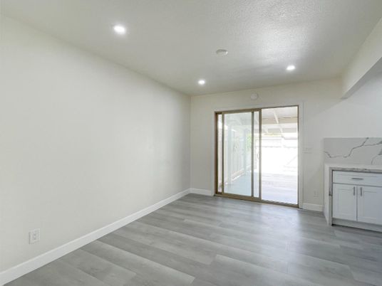 Empty room, Interior, Recessed Lighting, Wood Texture Flooring