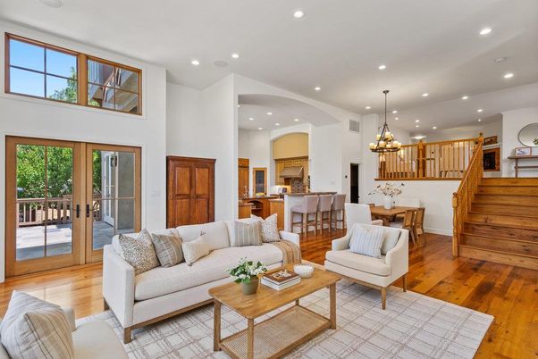 Chandelier, Dining room, Interior, Kitchen, Living room, Recessed Lighting, Wood Texture Flooring