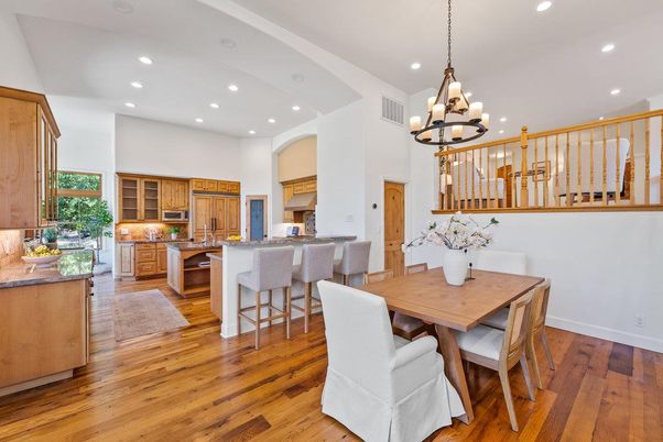 Chandelier, Dining room, Interior, Kitchen, Recessed Lighting, Wood Texture Flooring