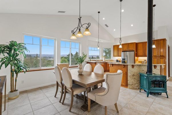Dining room, Interior, Kitchen, Pendant Lights, Recessed Lighting, Stainless Steel Appliances