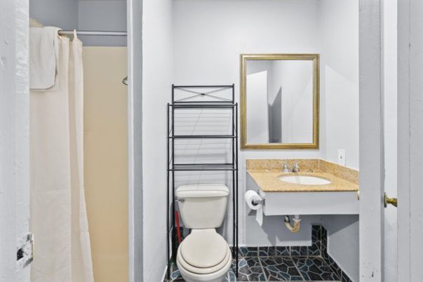 Bathroom, Interior