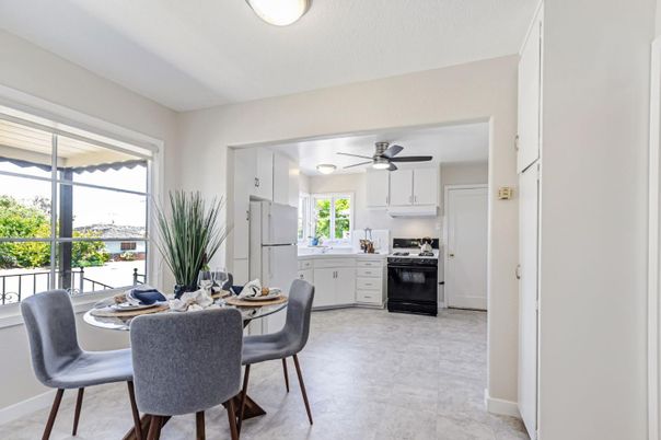 Dining room, Interior, Kitchen, Stainless Steel Appliances
