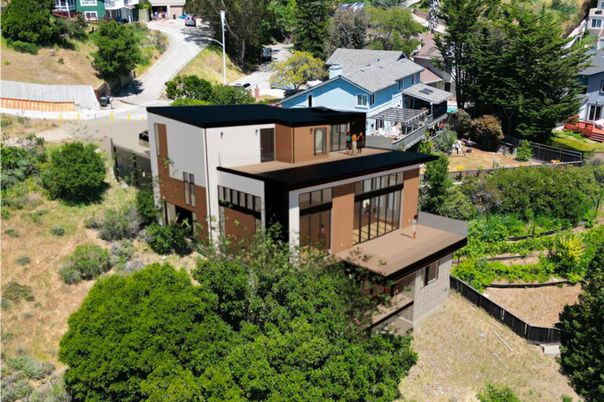 Exterior, Drone