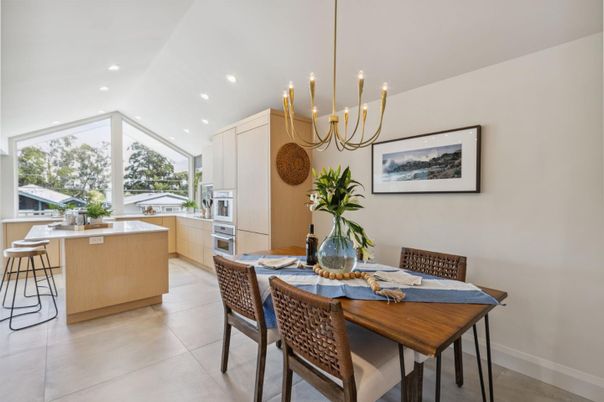 Chandelier, Dining room, Interior, Kitchen, Pendant Lights, Recessed Lighting