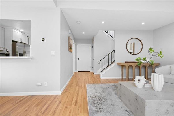Interior, Recessed Lighting, Wood Texture Flooring