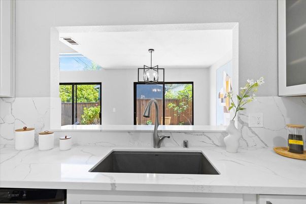Interior, Kitchen, Marble Walls, Pendant Lights