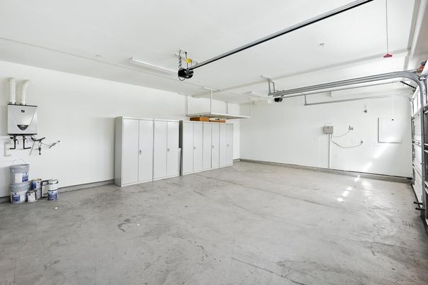Garage, Interior