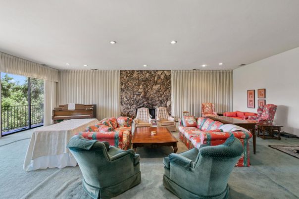 Dining room, Interior, Living room, Piano, Recessed Lighting, Stone Walls