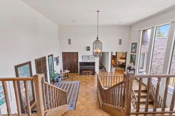 Chandelier, Dining room, Fireplace, Interior, Pendant Lights, Wood Texture Flooring