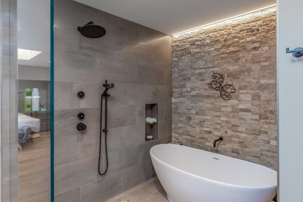 Bathroom, Free Standing Baths, Interior
