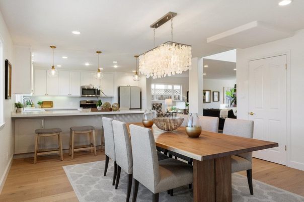 Chandelier, Dining room, Interior, Kitchen, Pendant Lights, Recessed Lighting, Stainless Steel Appliances, Wood Texture Flooring
