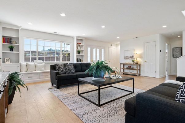 Interior, Living room, Recessed Lighting, Wood Texture Flooring