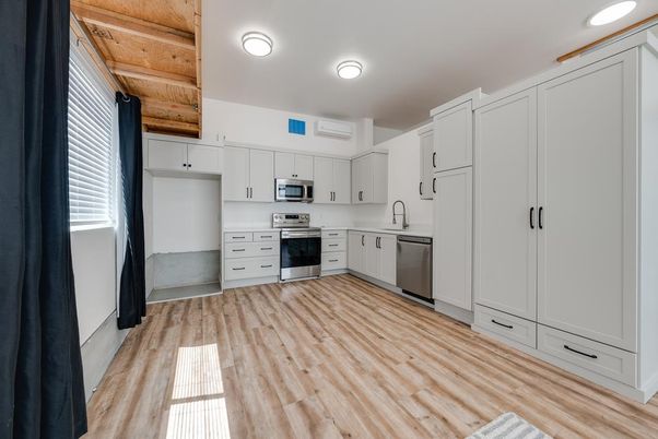 Interior, Kitchen, Stainless Steel Appliances, Wooden Beams, Wooden Ceilings, Wood Texture Flooring