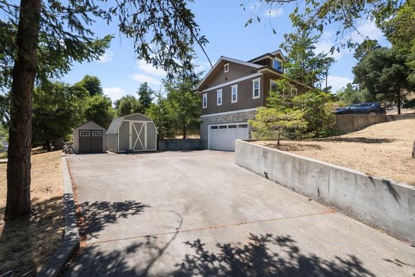 Backyard, Detached Garage, Exterior