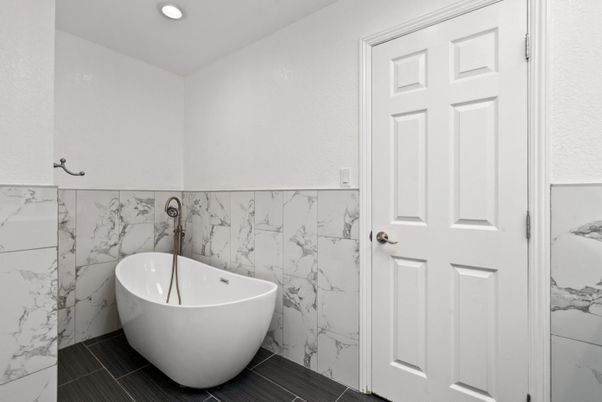 Bathroom, Free Standing Baths, Interior, Marble Walls, Recessed Lighting