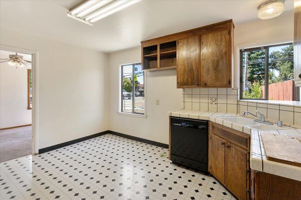 Interior, Kitchen, Tile Countertops