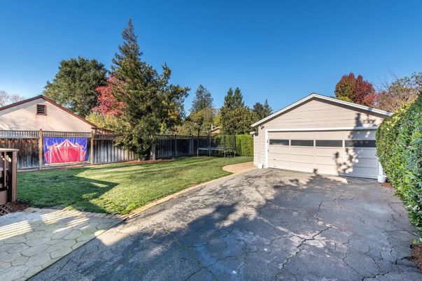 Backyard, Detached Garage, Exterior