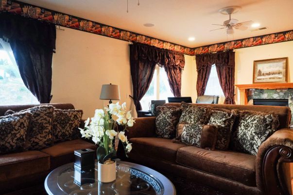 Fireplace, Interior, Living room, Recessed Lighting