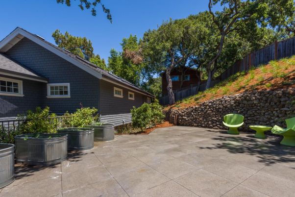 Exterior, Hot Tub