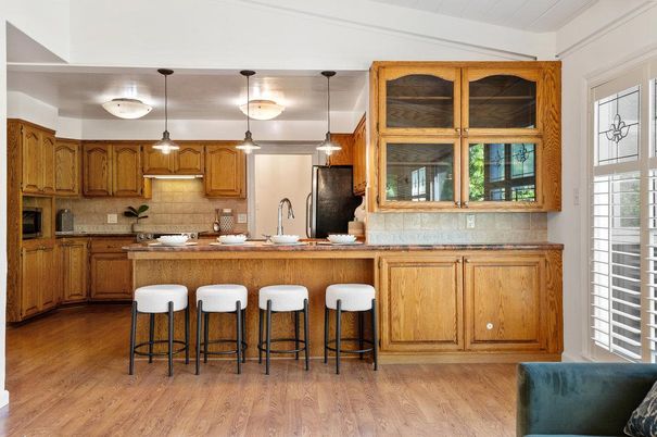 Interior, Kitchen, Pendant Lights, Wood Texture Flooring