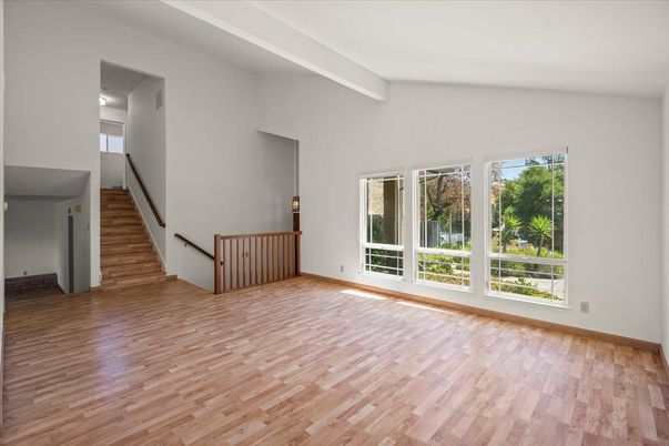Empty room, Interior, Pendant Lights, Wood Texture Flooring