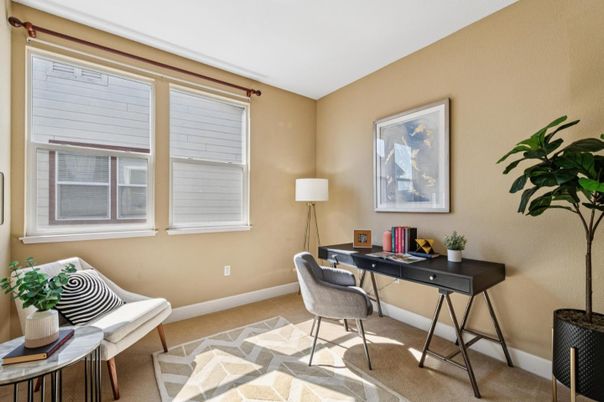 Home Office, Interior