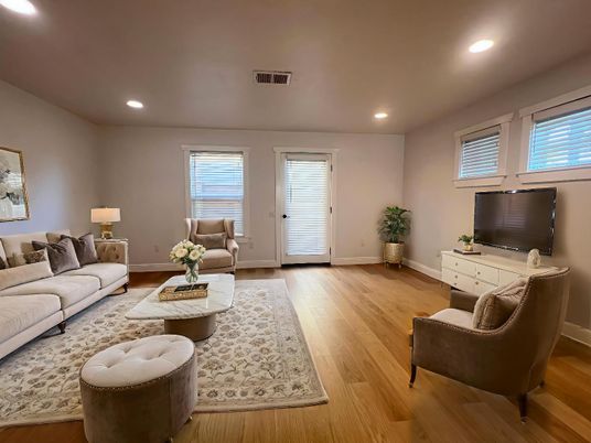Interior, Living room, Recessed Lighting, Wood Texture Flooring