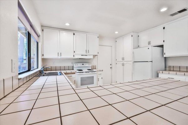 Interior, Kitchen, Recessed Lighting