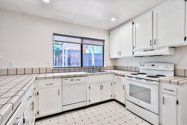 Interior, Kitchen, Recessed Lighting, Tile Countertops