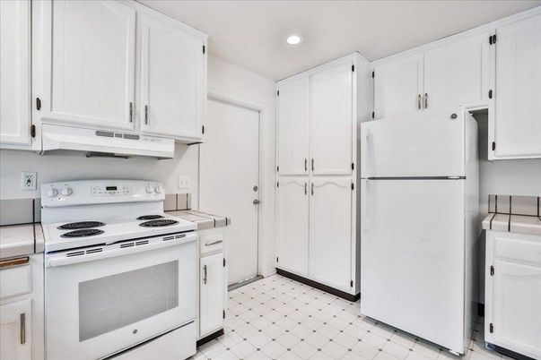 Interior, Kitchen, Recessed Lighting