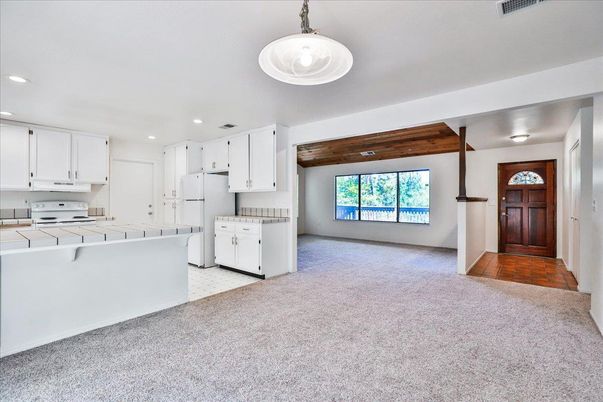 Interior, Kitchen, Recessed Lighting, Washer