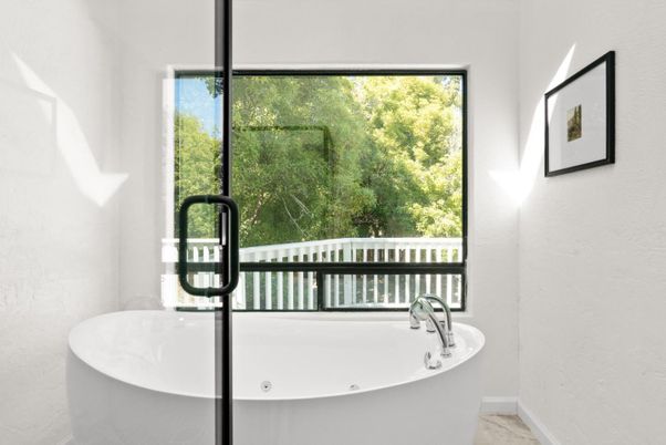Bathroom, Free Standing Baths, Interior