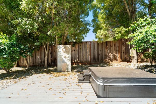 Exterior, Hot Tub