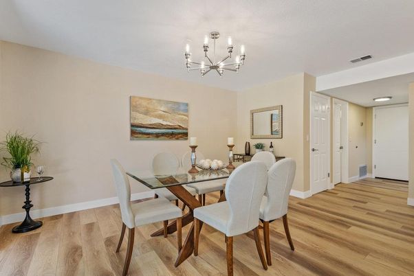 Chandelier, Dining room, Interior, Recessed Lighting, Wood Texture Flooring