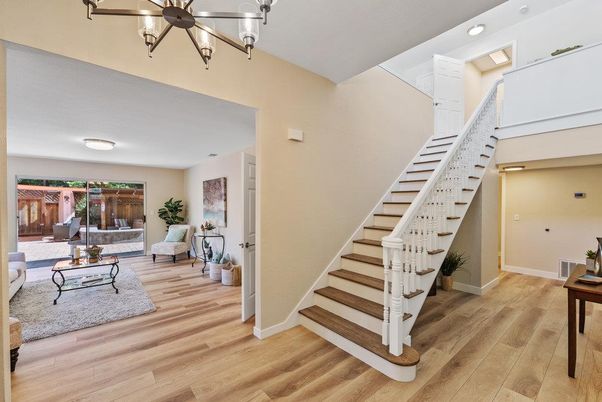 Interior, Recessed Lighting, Wood Texture Flooring