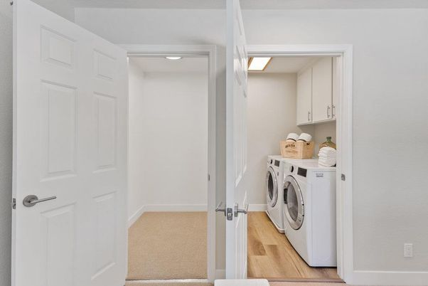 Interior, Recessed Lighting, Utility Closets, Washer, Wood Texture Flooring