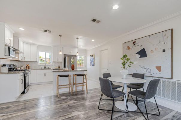 Dining room, Interior, Kitchen, Pendant Lights, Recessed Lighting, Wood Texture Flooring