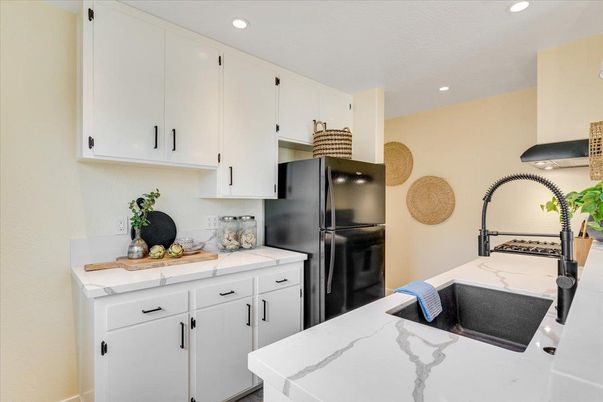 Interior, Kitchen, Recessed Lighting