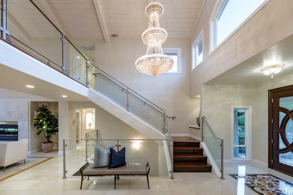 Chandelier, Interior
