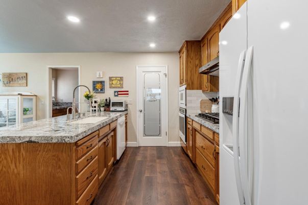 Interior, Kitchen, Recessed Lighting, Wood Texture Flooring