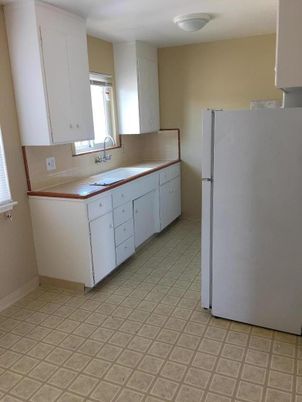 Interior, Kitchen, Tile Countertops