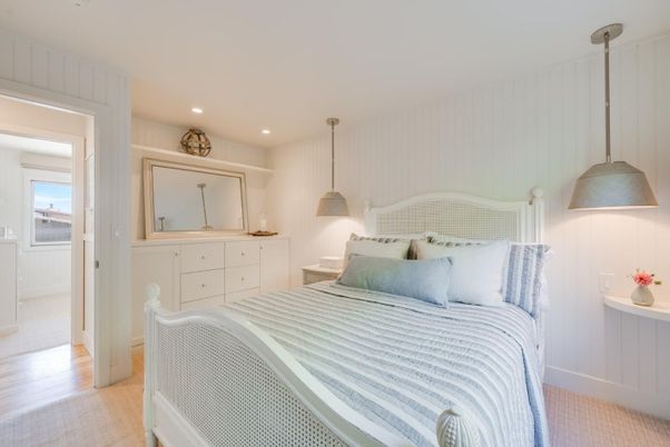 Bedroom, Interior, Pendant Lights, Recessed Lighting