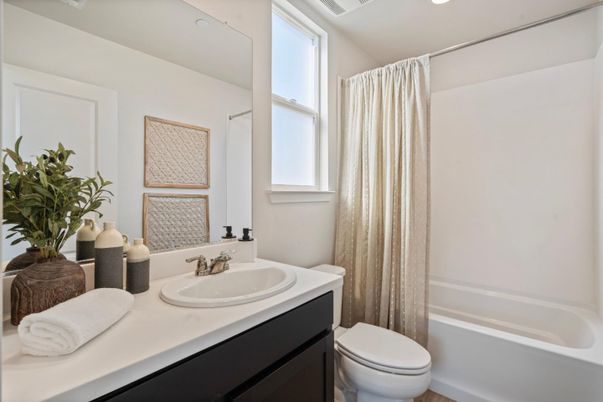 Bathroom, Interior, Recessed Lighting