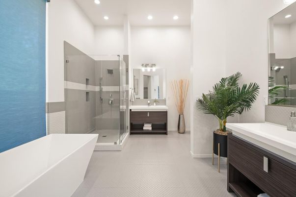Bathroom, Free Standing Baths, Glass Shower, Interior, Recessed Lighting