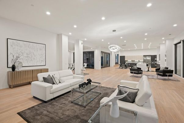Dining room, Interior, Living room, Pendant Lights, Recessed Lighting, Wood Texture Flooring