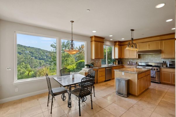 Dining room, Interior, Kitchen, Pendant Lights, Recessed Lighting, Stainless Steel Appliances
