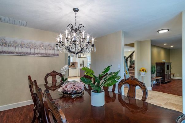 Chandelier, Dining room, Interior, Recessed Lighting, Wood Texture Flooring