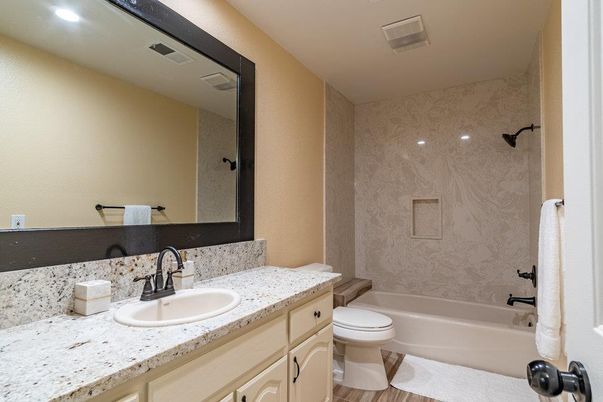 Bathroom, Interior, Recessed Lighting, Wood Texture Flooring